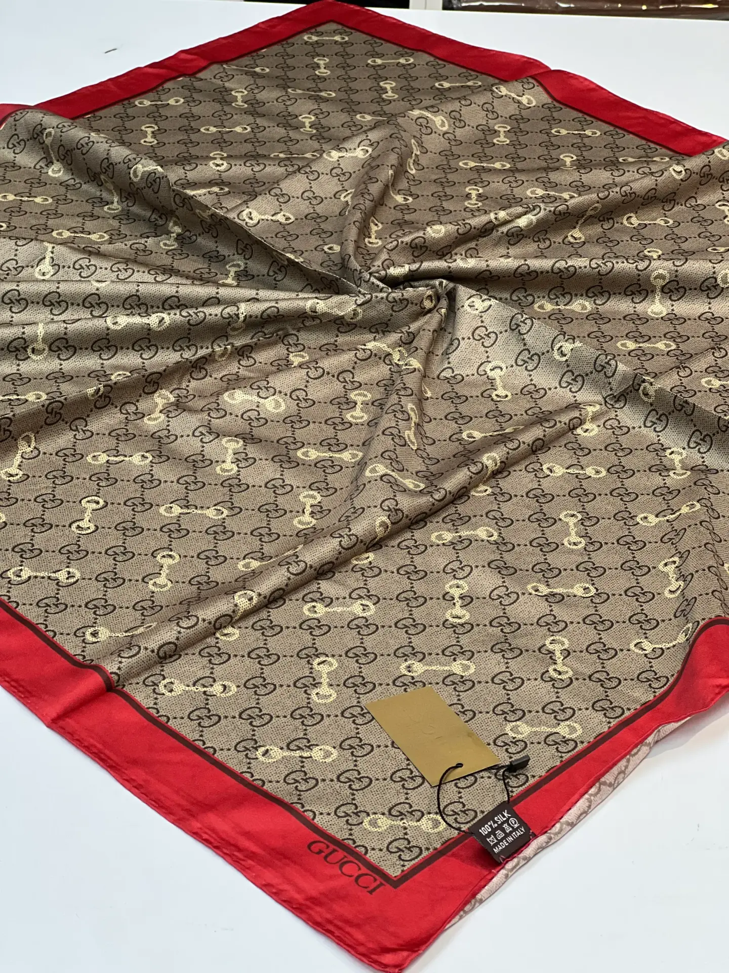GUCCİ İthal twil eşarp MODEL 7