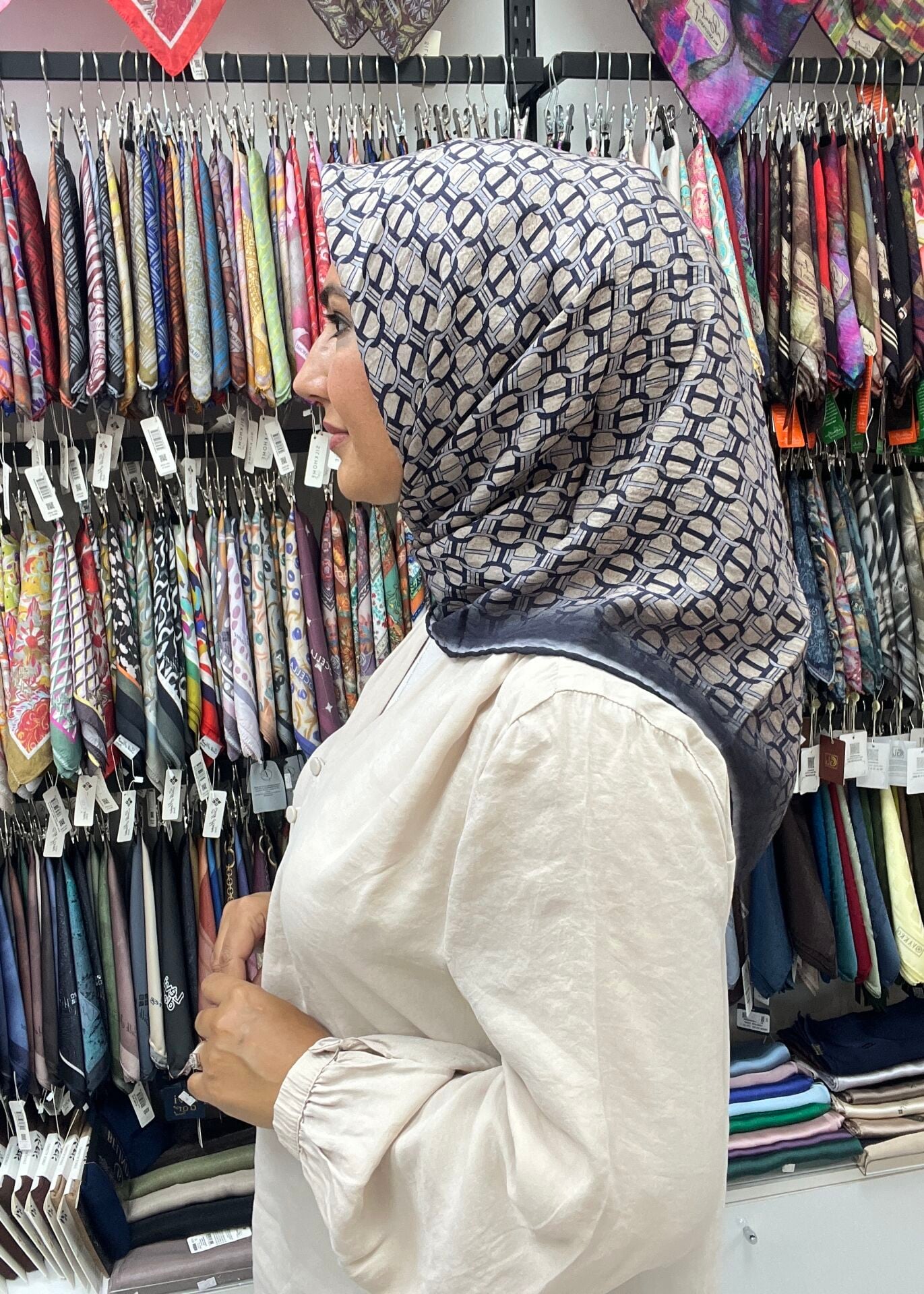 LA BOUTİQUE GÜZ SERİSİ EŞARP 1181 LACİVERT KREM