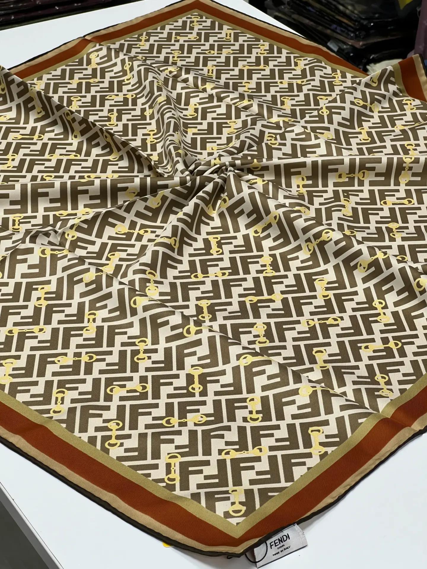 Fendi ithal eşarp 1001 MODEL 4