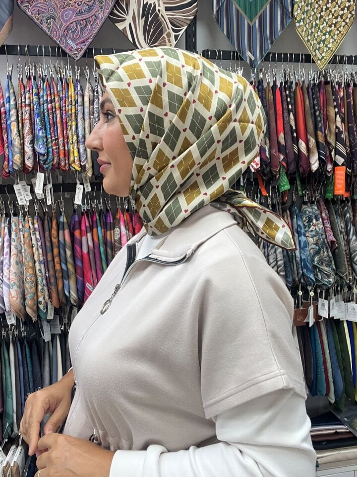 BELLİ TWİL İPEK EKOSE DESEN 1193 YAĞ YEŞİL