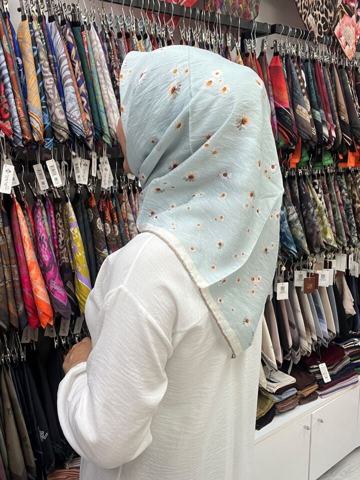 LA BOUTIQUE GÜZ SERİSİ PAPATYA DESEN 1201