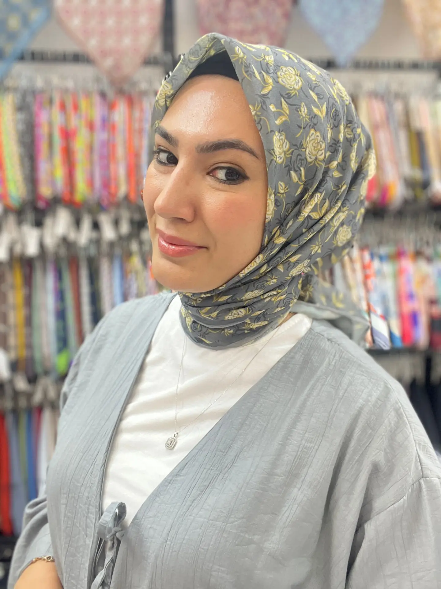 LOCELLA GÜL DESEN SOFT EŞARP 1031 FÜME
