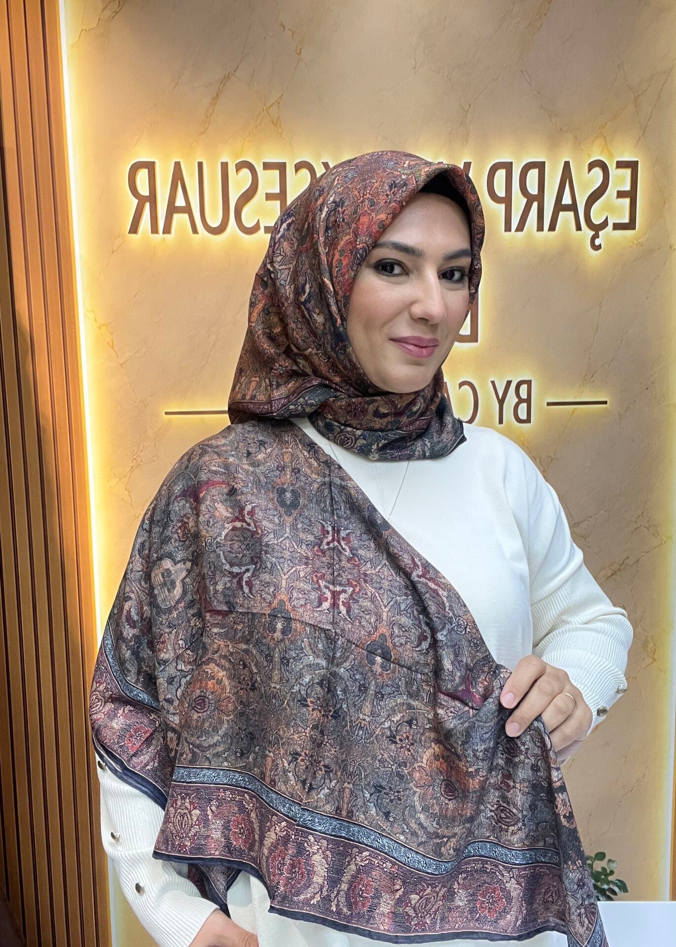 LuvenSara BATİK DESEN MODAL EŞARP 1215