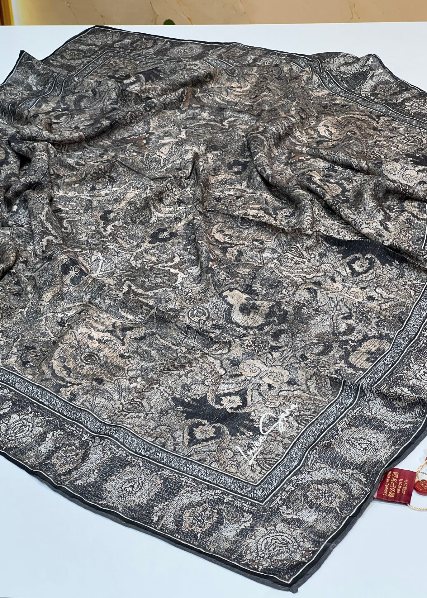 LuvenSara BATİK DESEN MODAL EŞARP 1215 MODEL 7