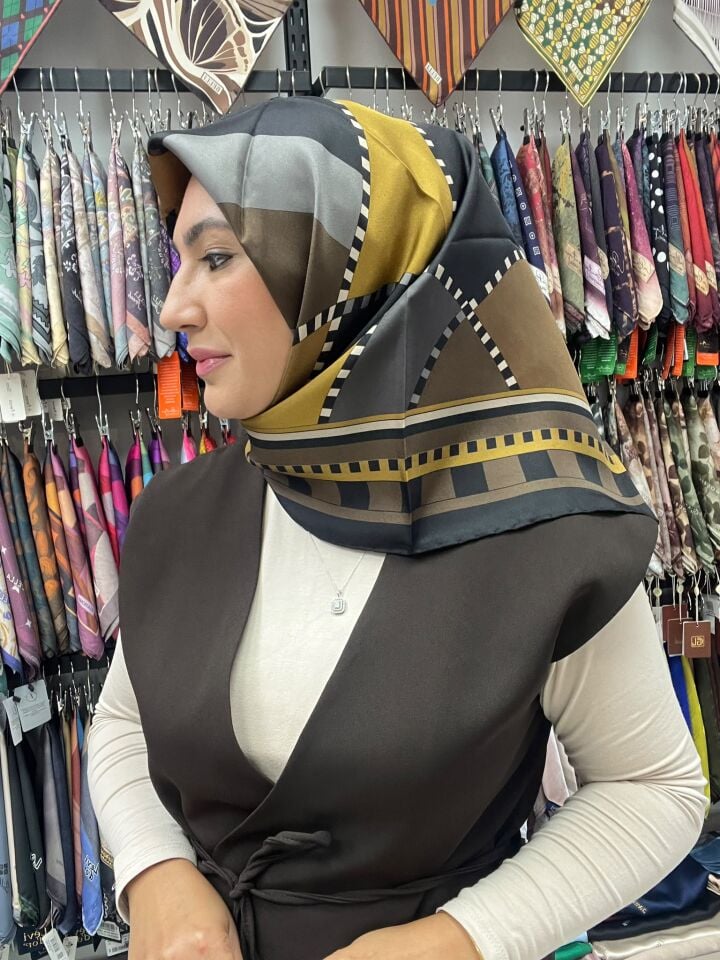 BELLİ DAMA DESEN TWİL İPEK 1217