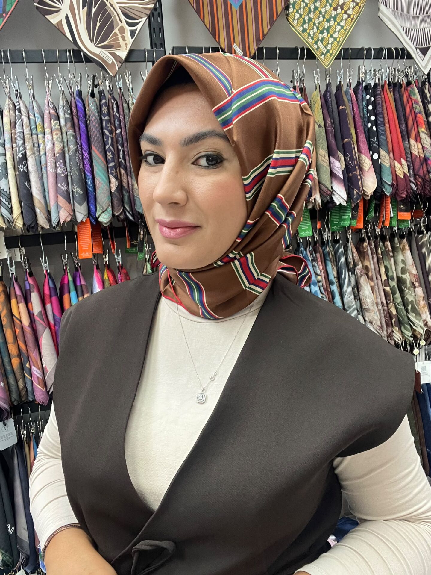 BELLİ ÇİZGİ DESEN TWİL İPEK EŞARP 1219 KAHVERENGİ