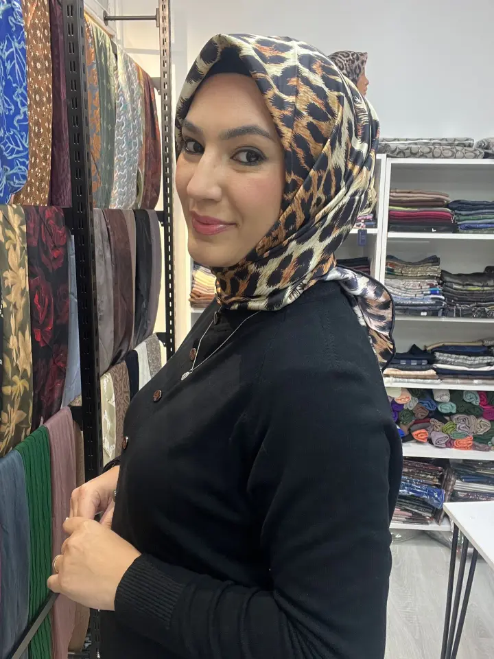 LEOPAR DESEN İTHAL TWİL EŞARP 1014 SİYAH
