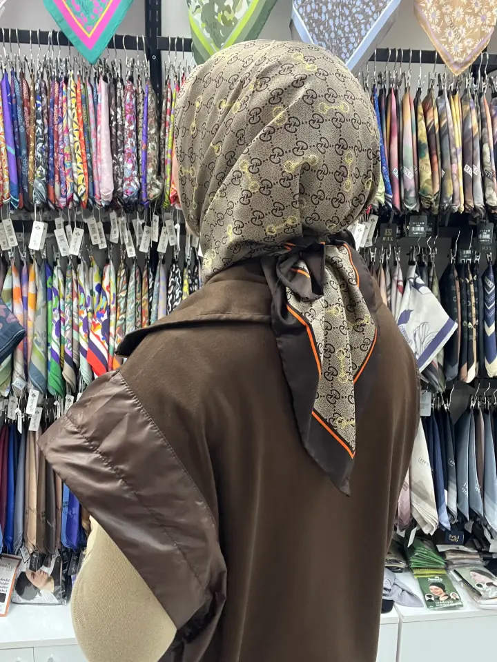 GUCCİ İthal twil eşarp