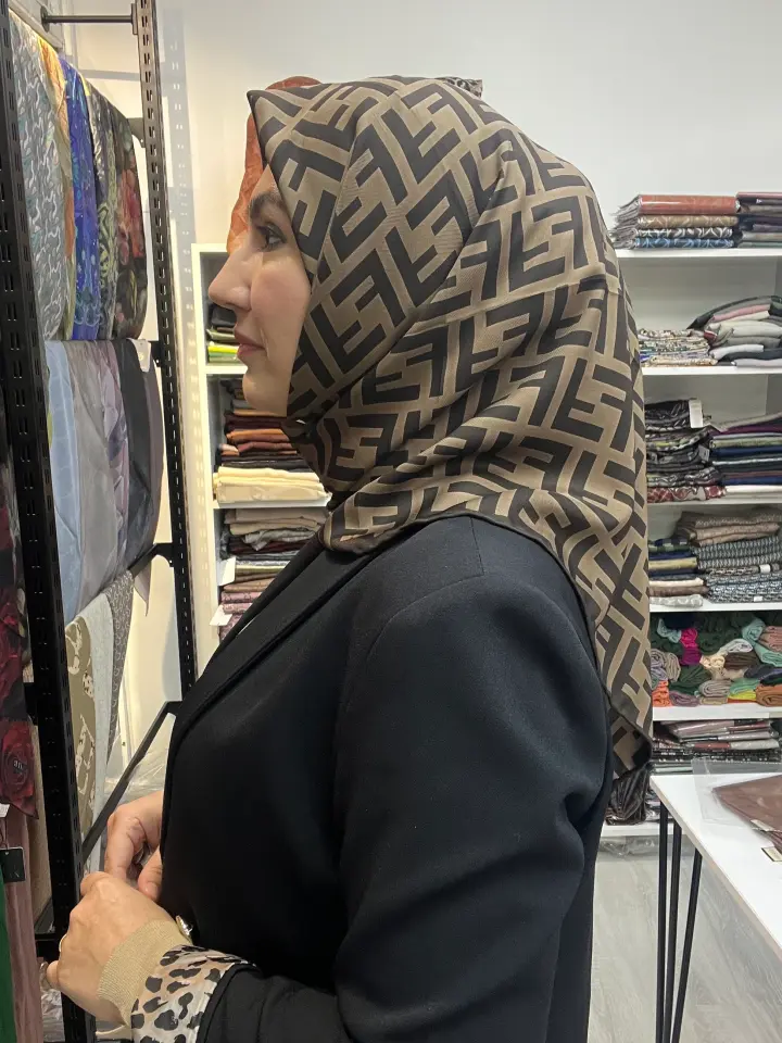 F desen ithal twil eşarp 1050