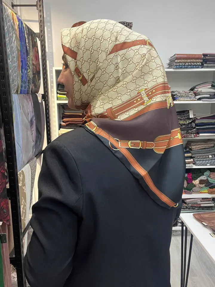 SİYAH