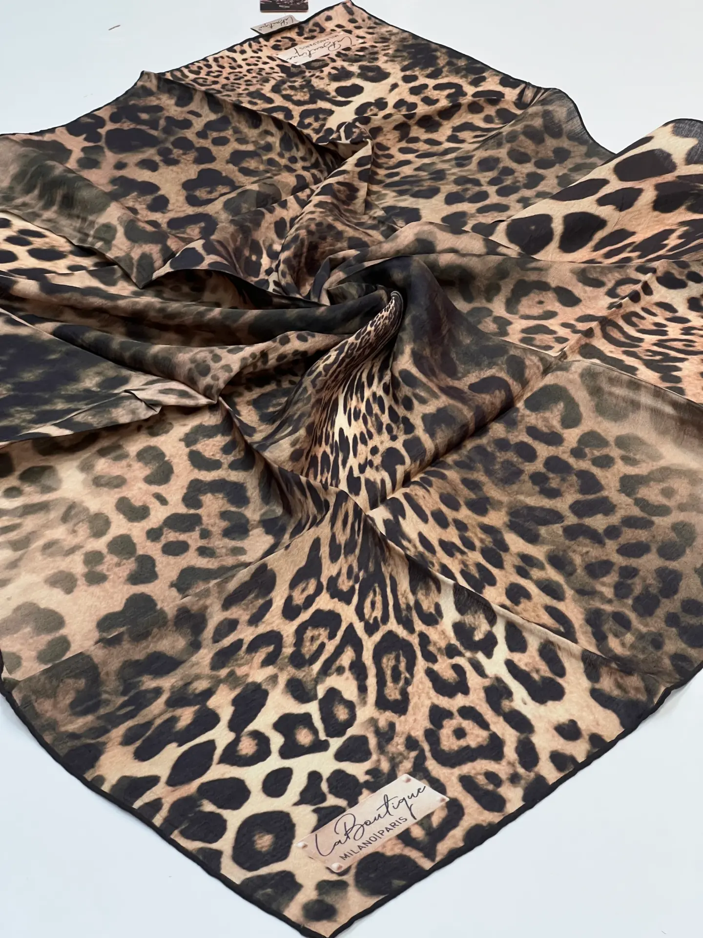 LA BOUTİQUE GÜZ SERİSİ LEOPAR DESEN EŞARP 1106